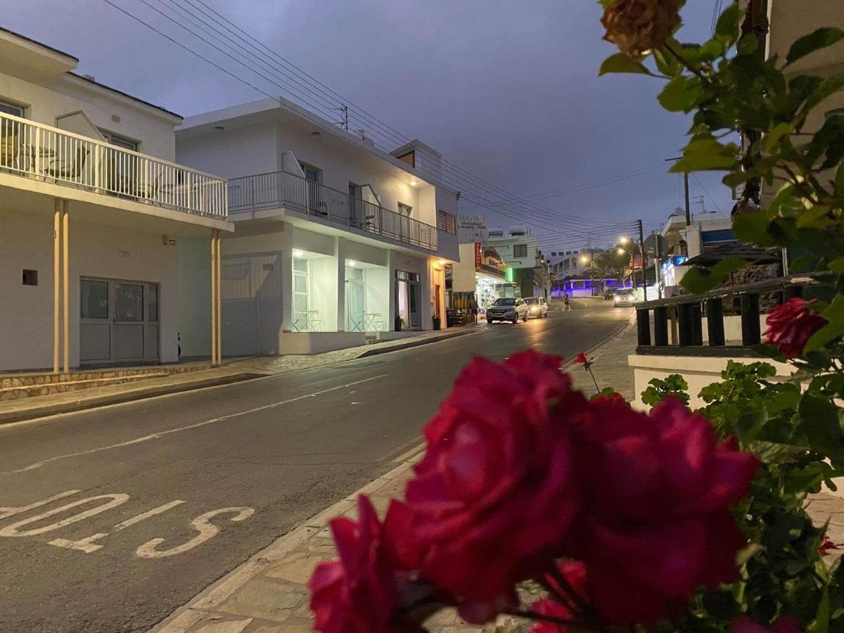 Ellenapa Apts & * Agia Napa