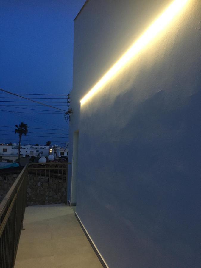 Apartman Ellenapa Apts & *
