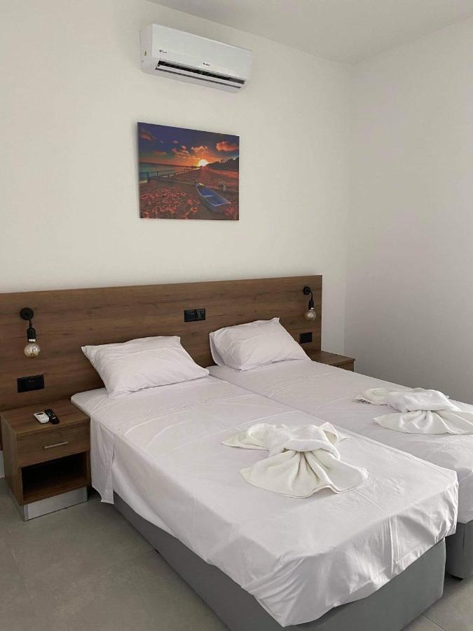 Ellenapa Apts & Apartman